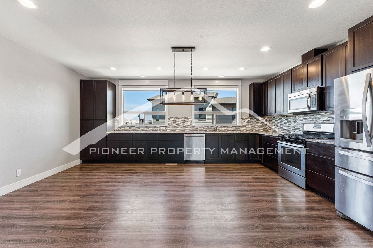 7929 E 54th Pl - Photo 5 of 18