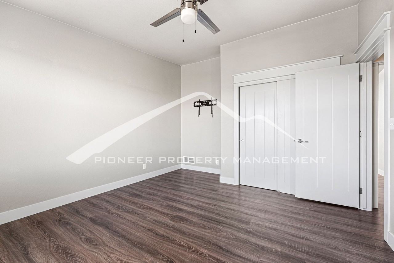 7929 E 54th Pl - Photo 7 of 18