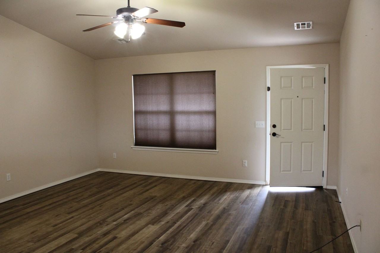 12403 N 110th East Ave - Photo 2 of 15