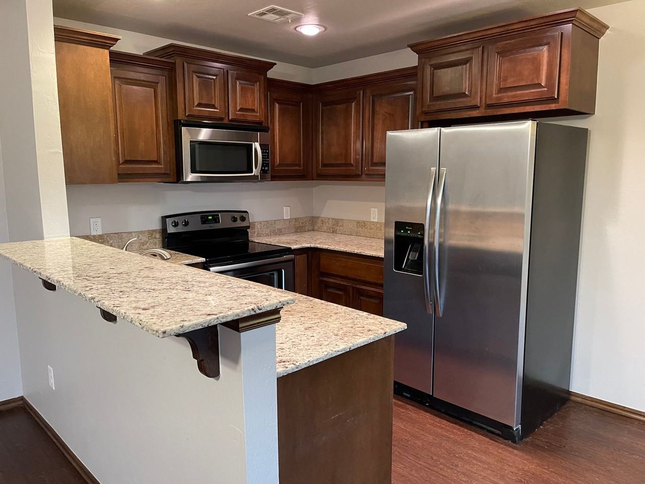 6923 Mayberry Ln - Photo 5 of 23