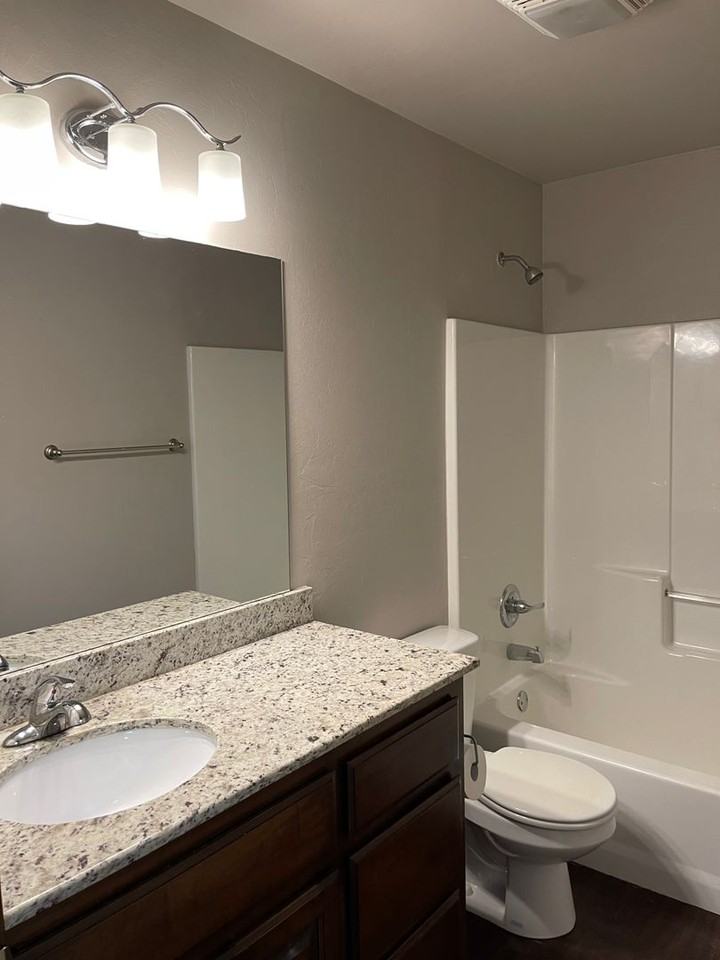 6923 Mayberry Ln - Photo 7 of 23