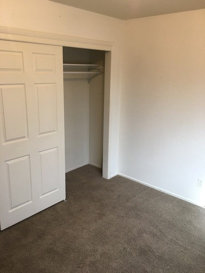 2065 California Ave #D - Photo 5 of 15