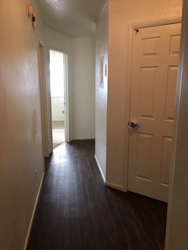 2065 California Ave #D - Photo 6 of 15