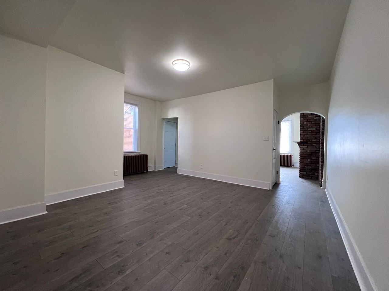 2513 Spring St - Photo 5 of 27