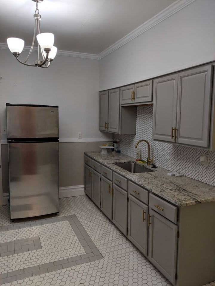 750 S 900 W - Photo 4 of 19