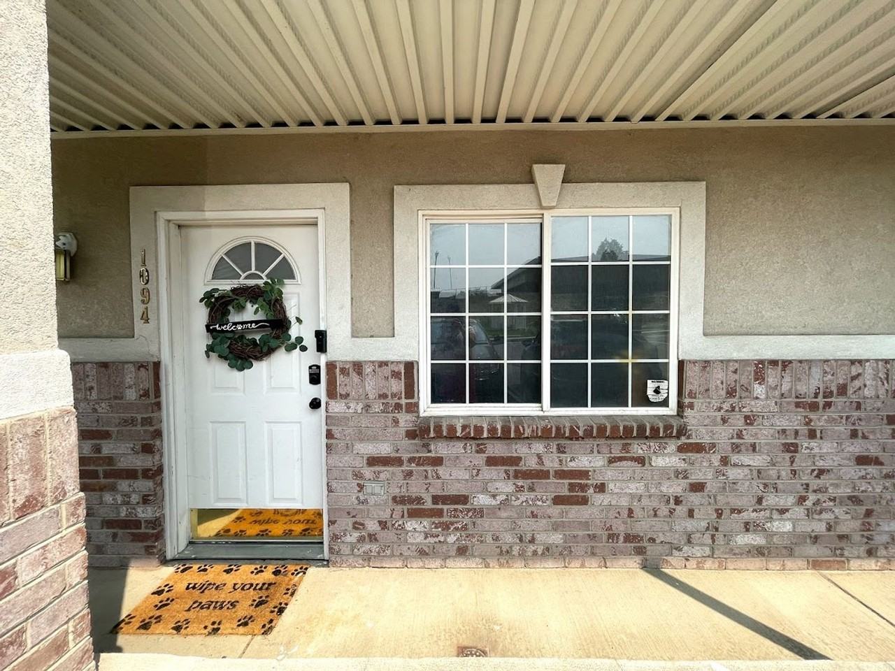 1094 W 420 N - Photo 2 of 16