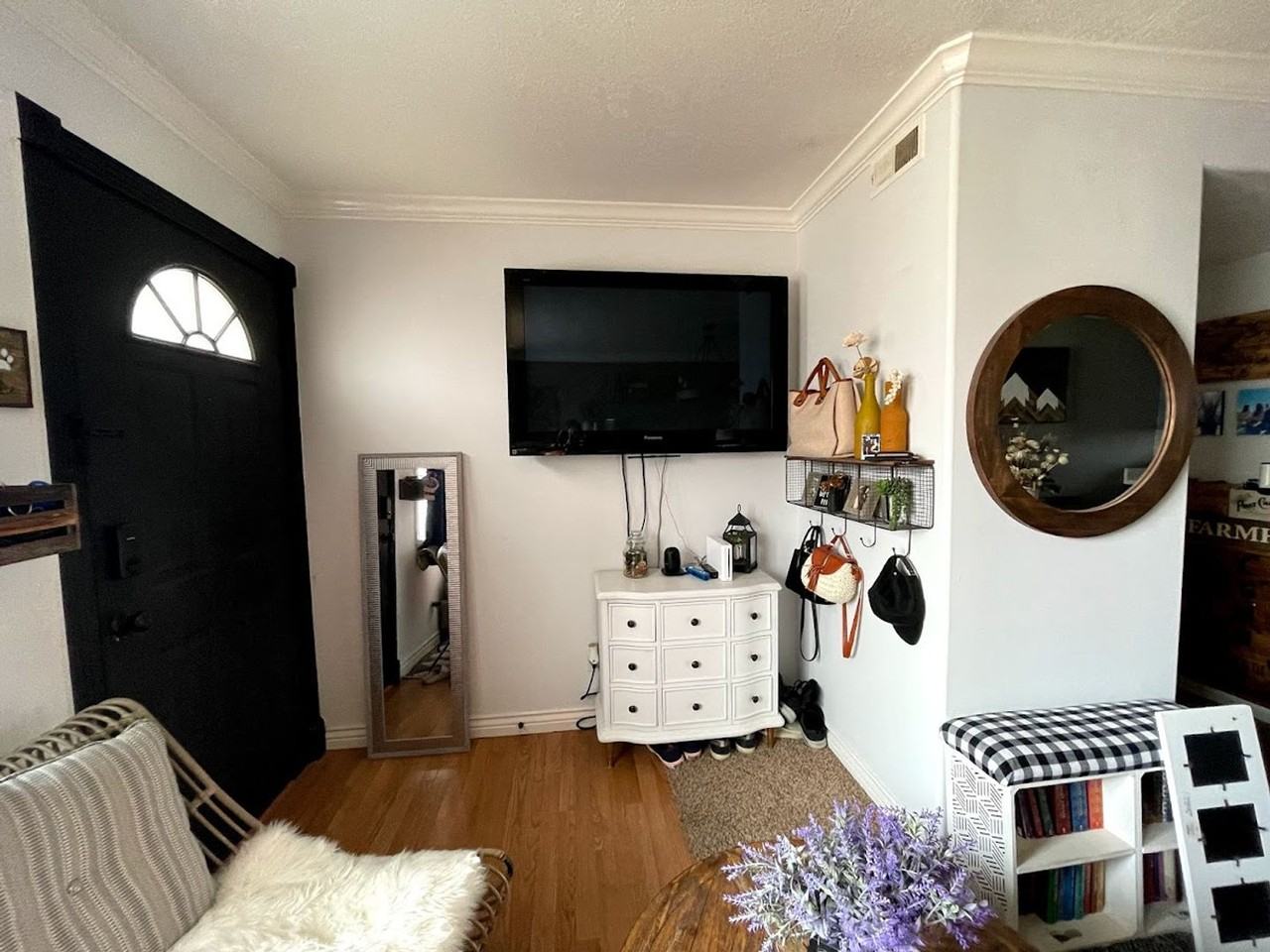 1094 W 420 N - Photo 3 of 16