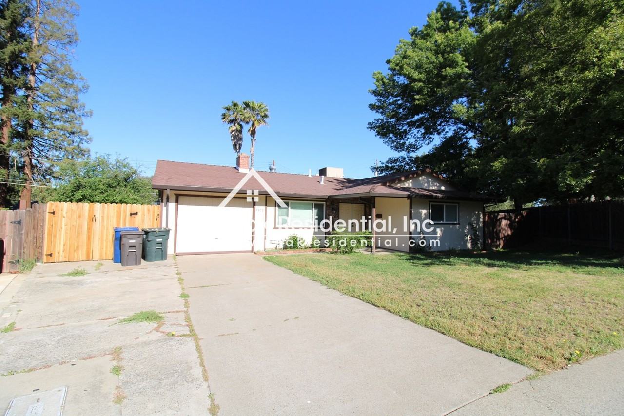 7409 Cushman Ct - Photo 2 of 18