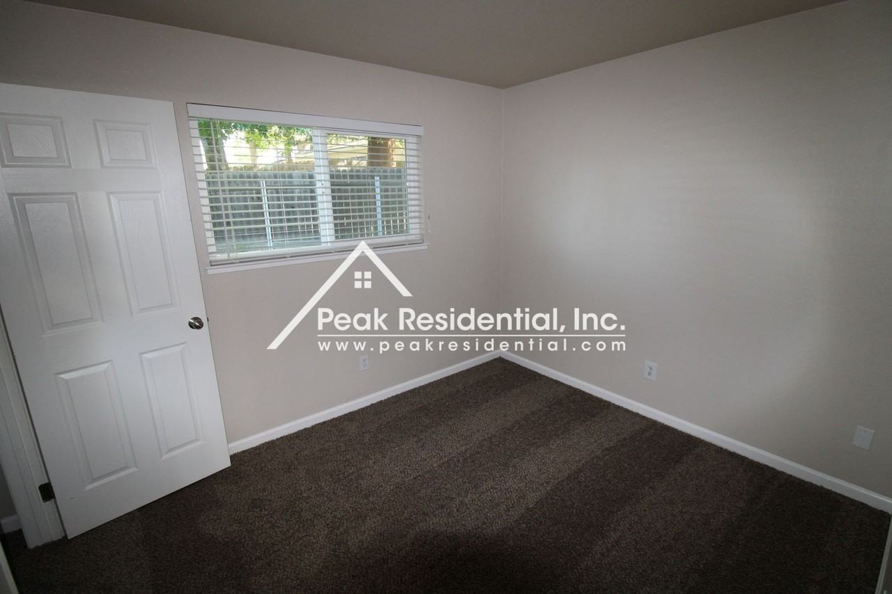7409 Cushman Ct - Photo 6 of 18