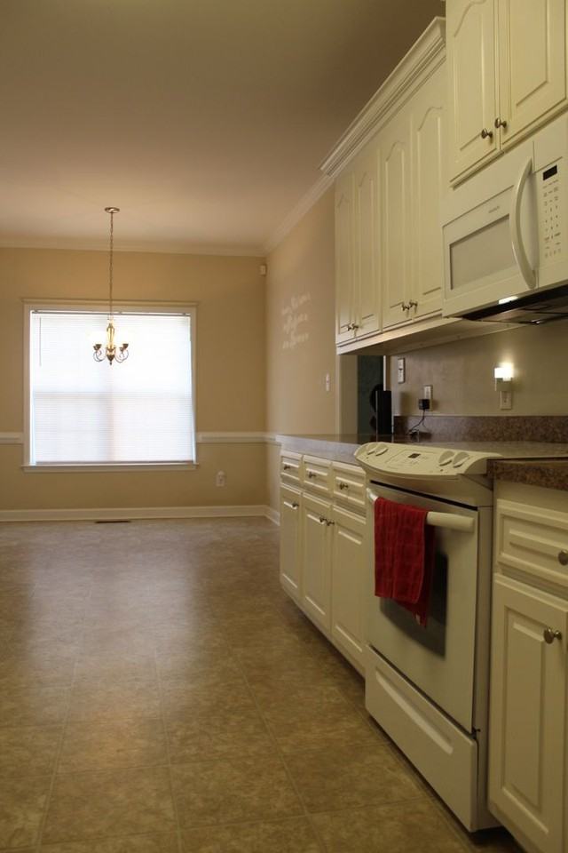 205 Stillwater Creek Dr - Photo 3 of 22