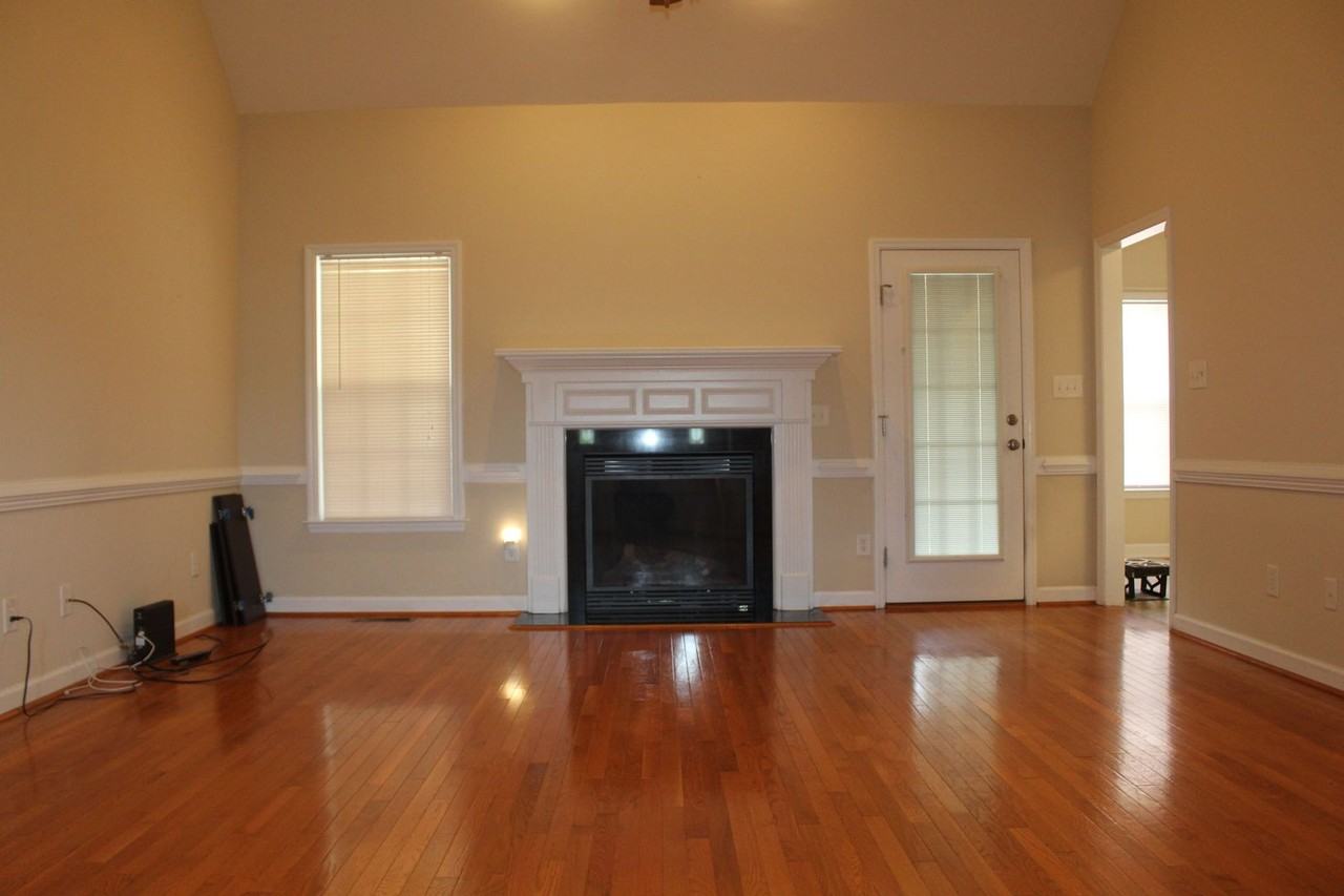205 Stillwater Creek Dr - Photo 6 of 22