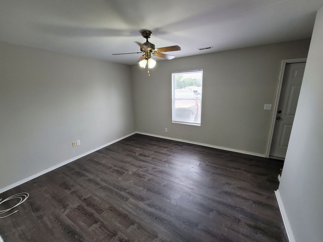 Bruer Park Gardens Apartments - Photo 2 of 50