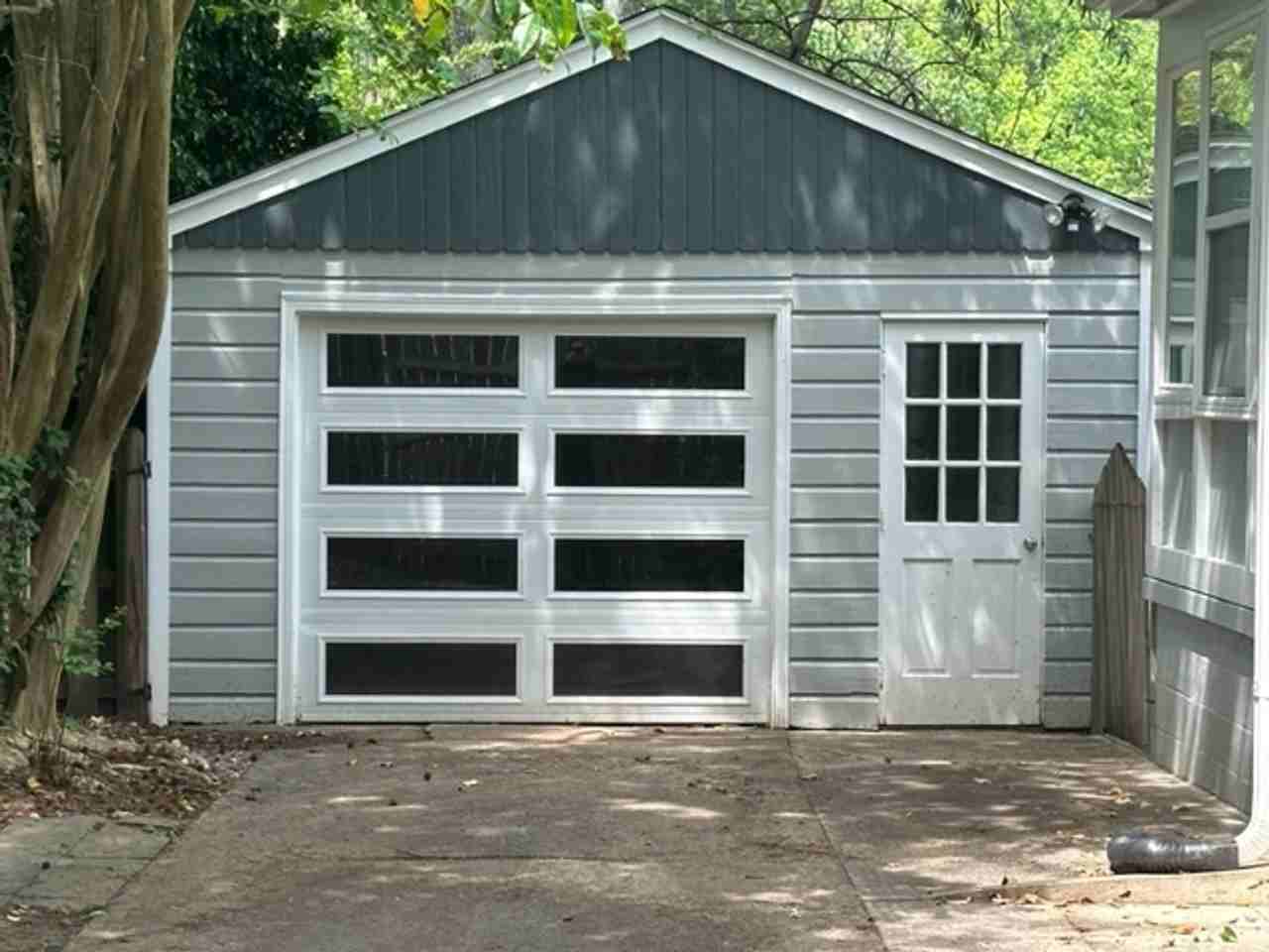 1215 Grayland St - Photo 3 of 50