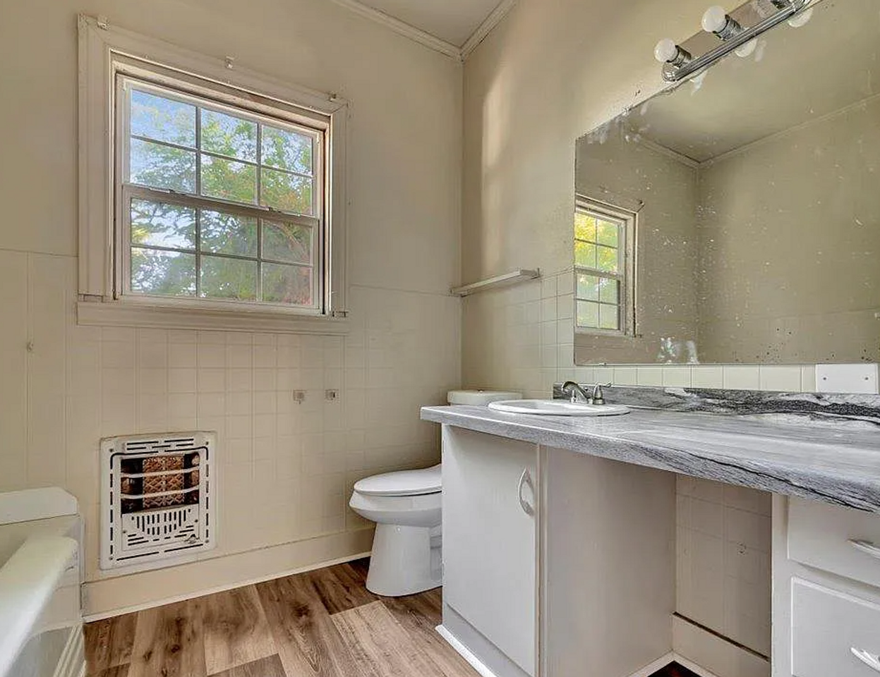 511 Wood Lawn Street - Photo 4 of 7