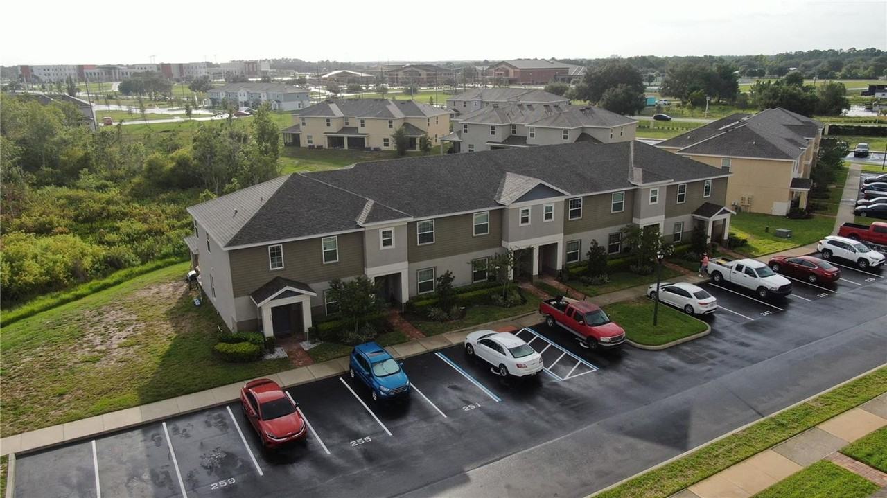251 Annabelle Way - Photo 3 of 34