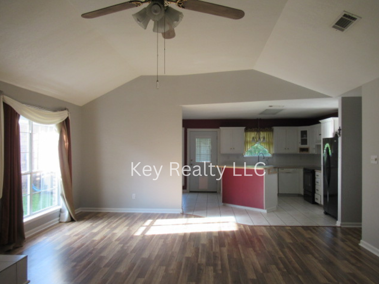 6027 Cambridge Dr - Photo 2 of 12