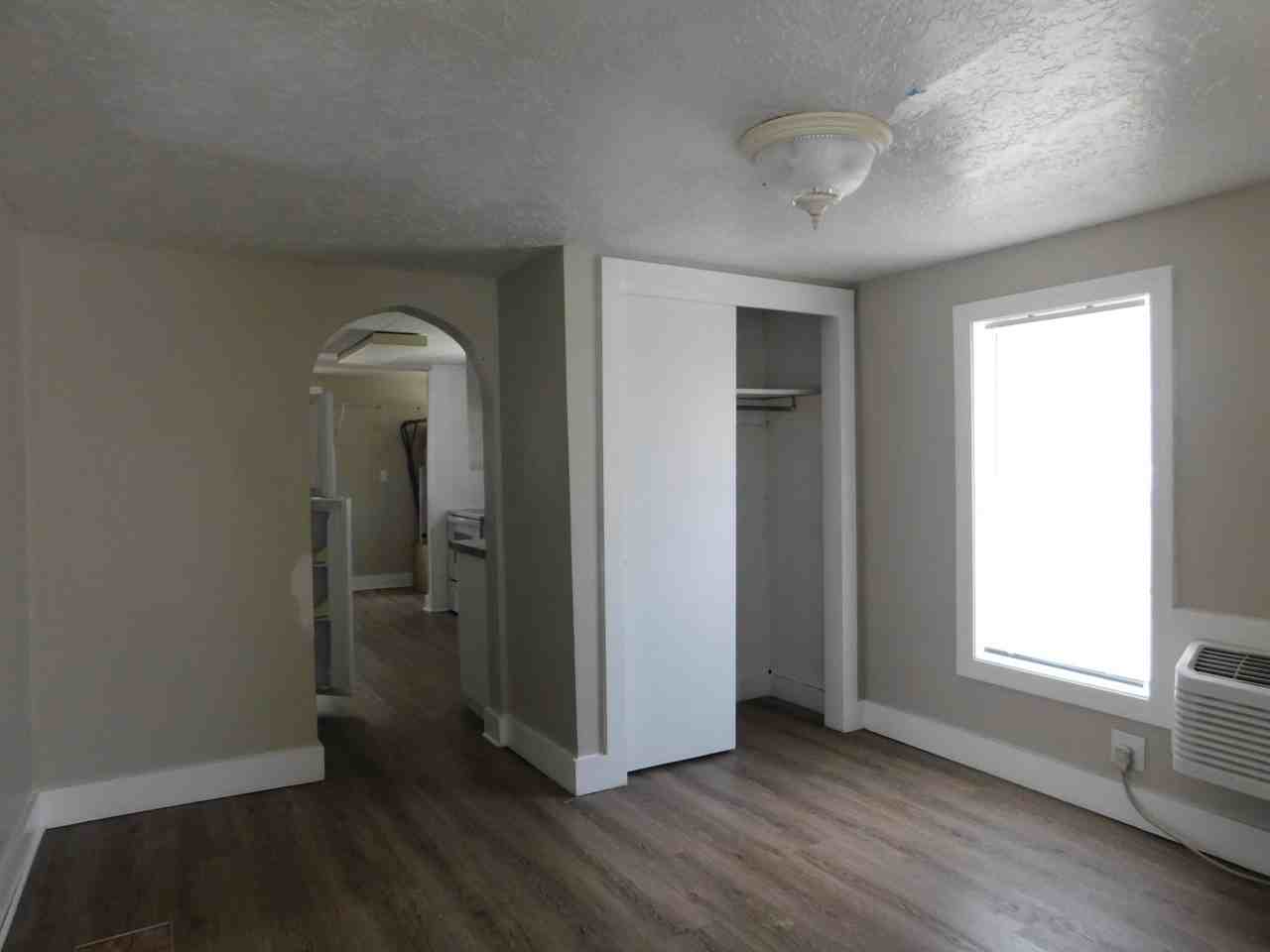10 S 25th St - Photo 3 of 7