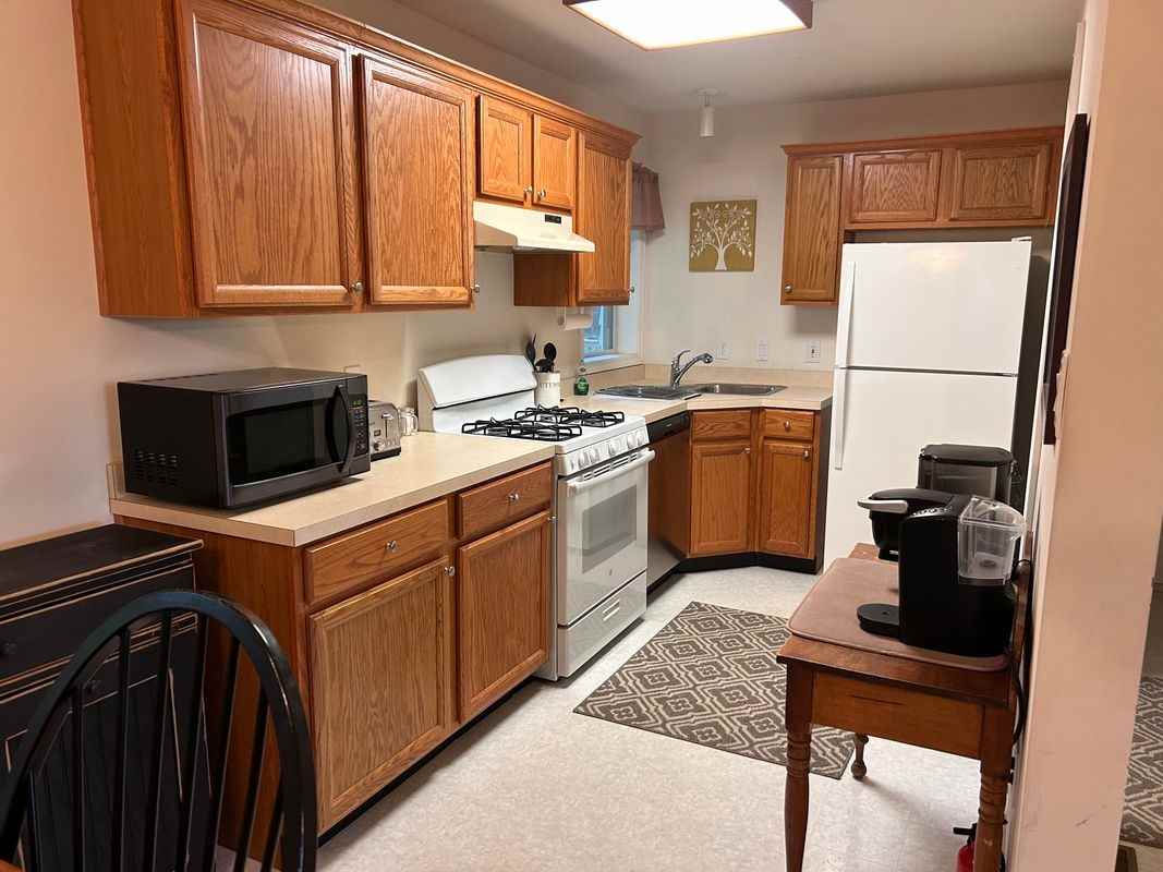 1982 New York 203 - Photo 2 of 11