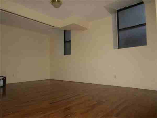 587 Riverside Dr #2K