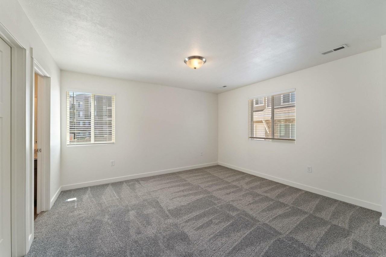 Herriman Townhomes - FC - Photo 6 of 50