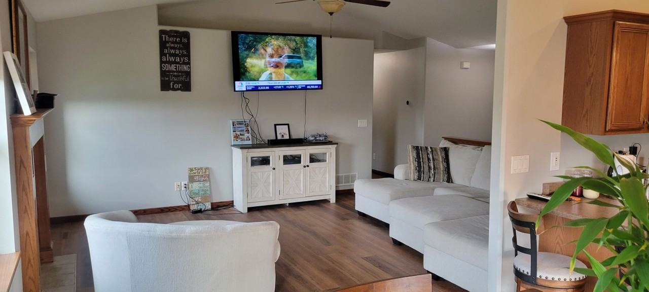 724 Timber Ridge Ct #NA - Photo 3 of 24