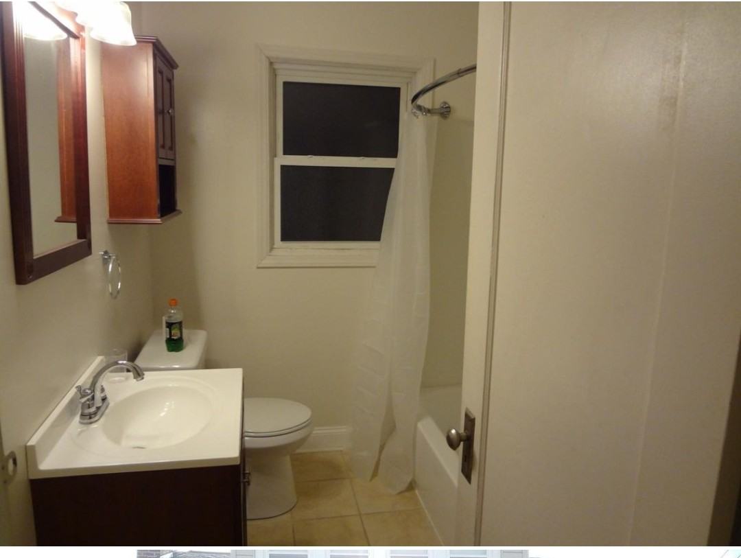 327 Wayne St #1stFL - Photo 2 of 9