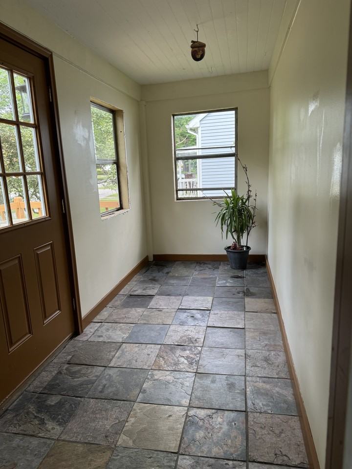 543 W Middle St #NA - Photo 3 of 18