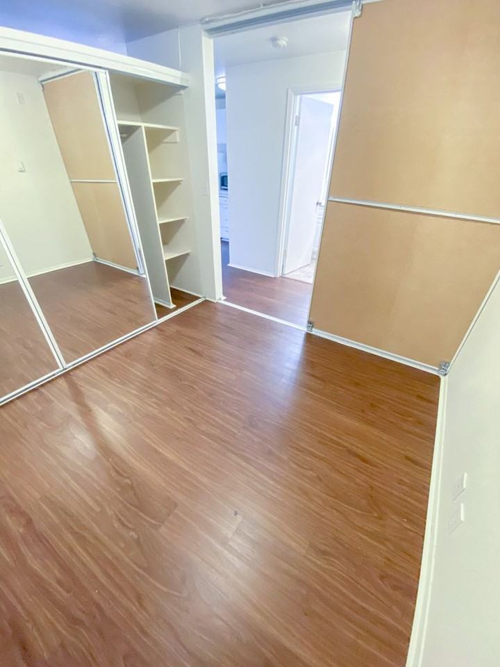 Harvard House - Photo 6 of 19