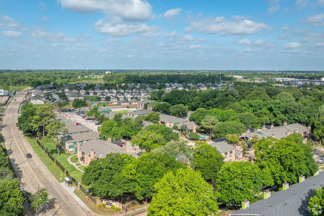 Siena Courtyards Apartments - Photo 6 of 35