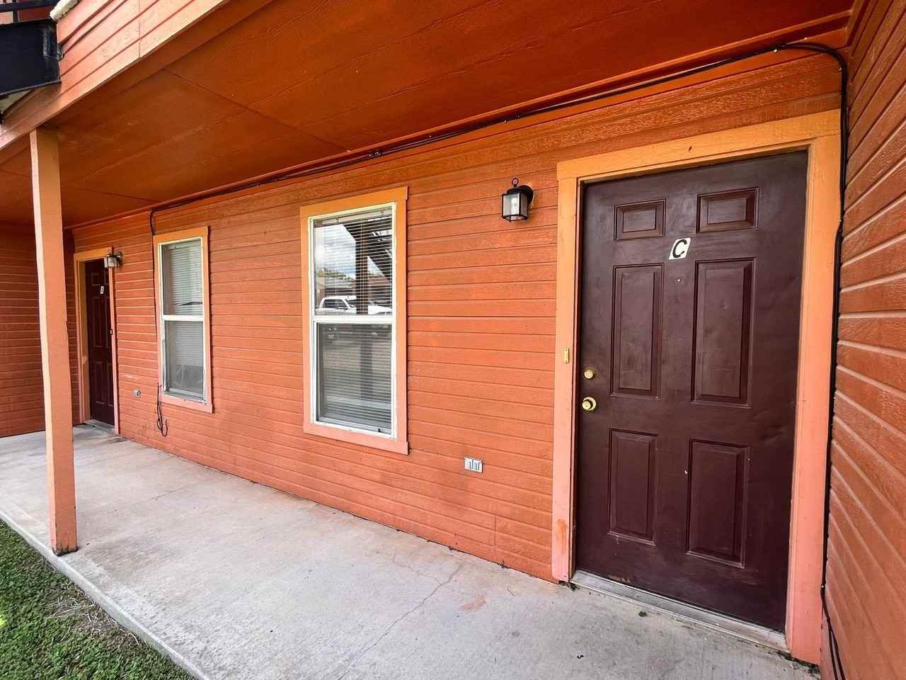 1007 Circle M Dr #C - Photo 2 of 17