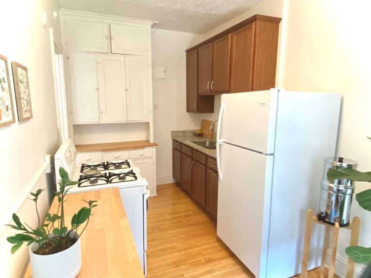 LorWest Flats - Photo 4 of 15