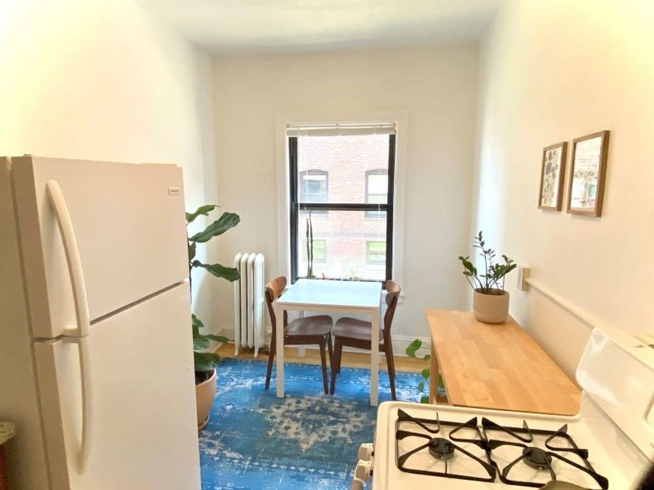 LorWest Flats - Photo 5 of 15