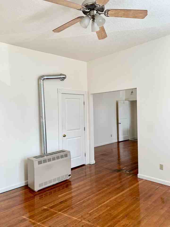 3324-3338 S Kelly Ave - Photo 2 of 19