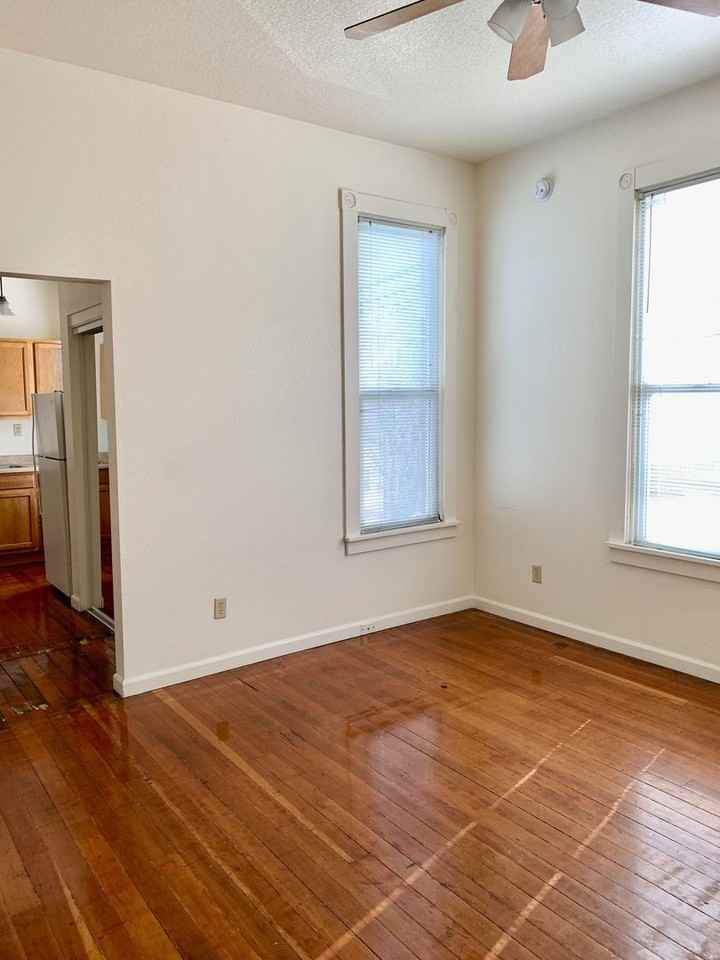 3324-3338 S Kelly Ave - Photo 3 of 19