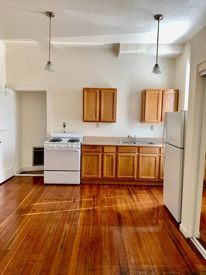 3324-3338 S Kelly Ave - Photo 5 of 19