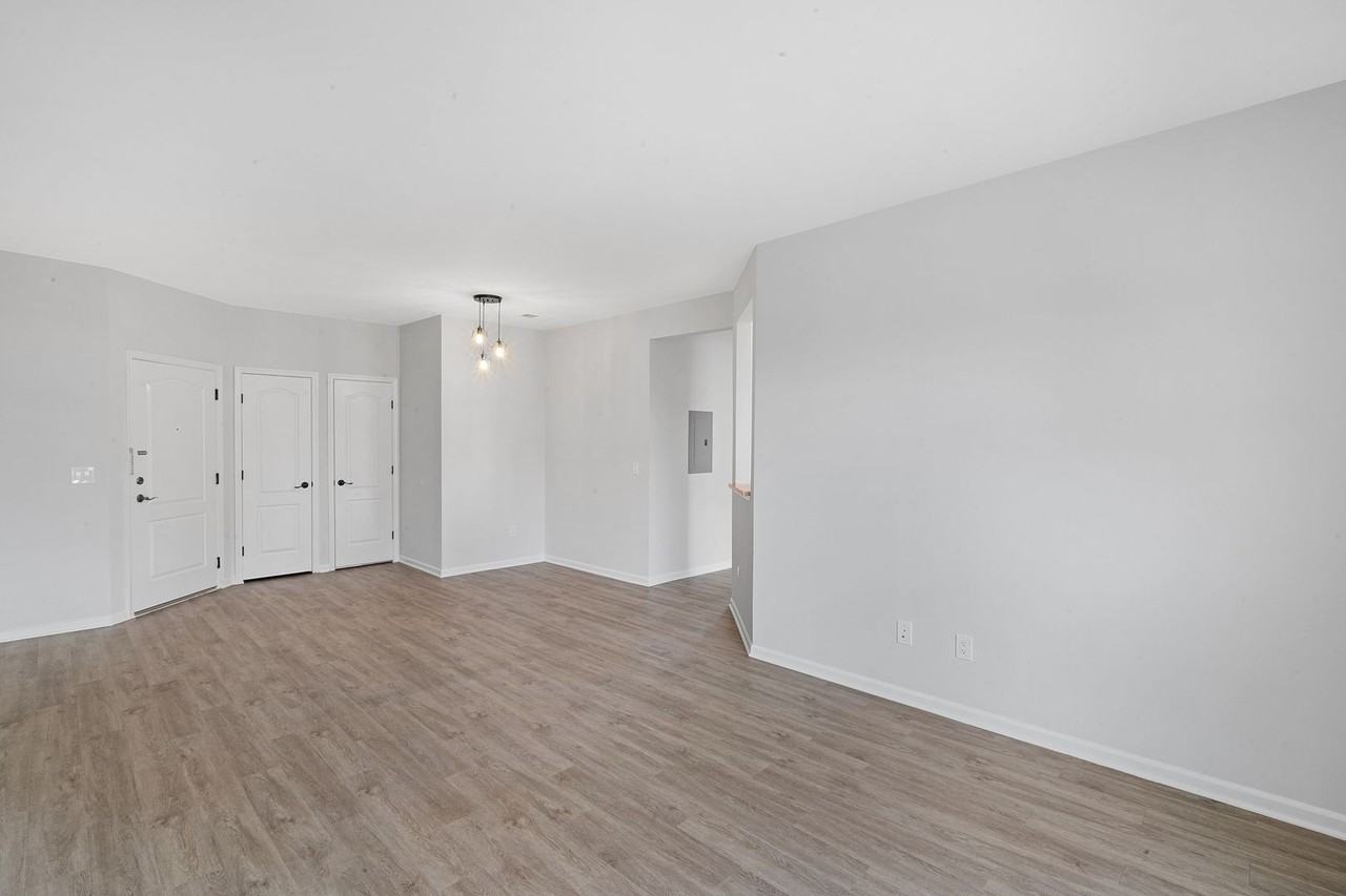 BELLCLAIRE, LLC - Photo 2 of 10