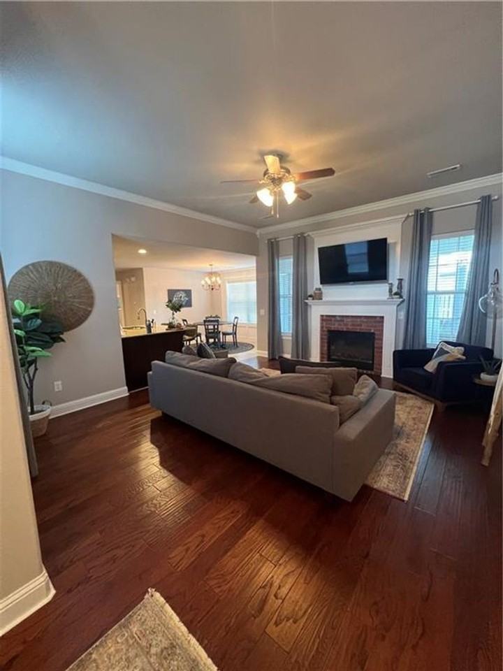 2002 Price Ave - Photo 2 of 13