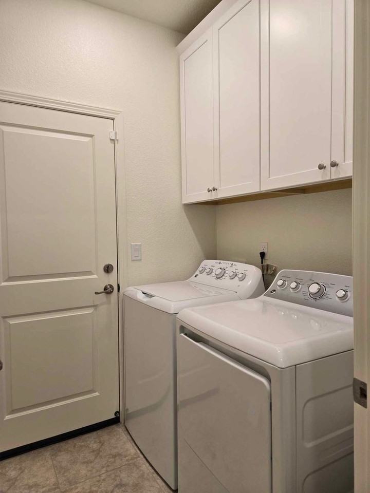 2092 Forest Grove Ln - Photo 3 of 16