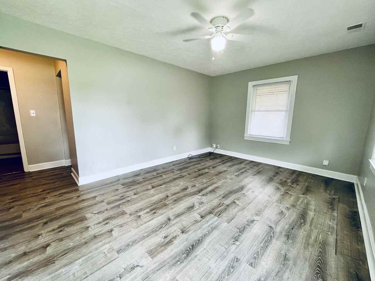 4417 Sunset Ave - Photo 3 of 22