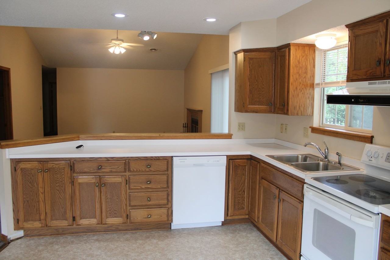 2624 Georgetown Pl - Photo 4 of 12