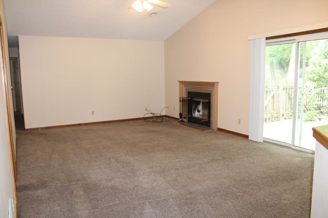 2624 Georgetown Pl - Photo 5 of 12