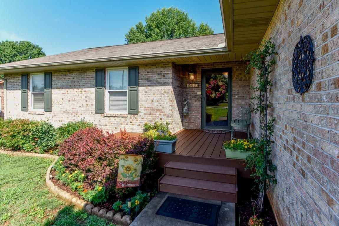 1313 Carowinds Cir - Photo 2 of 19
