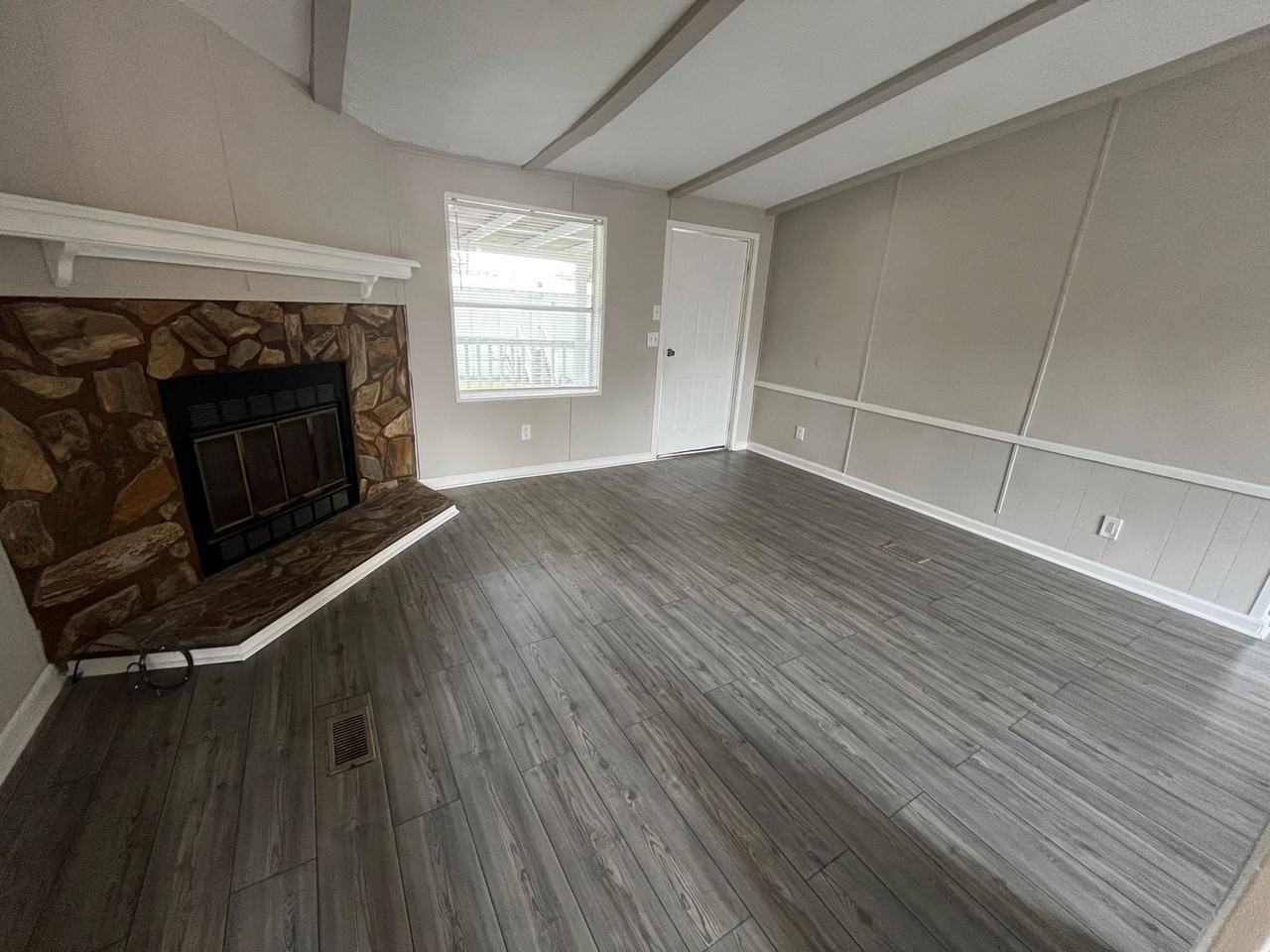 Grove Point Mobile Homes - Photo 5 of 46