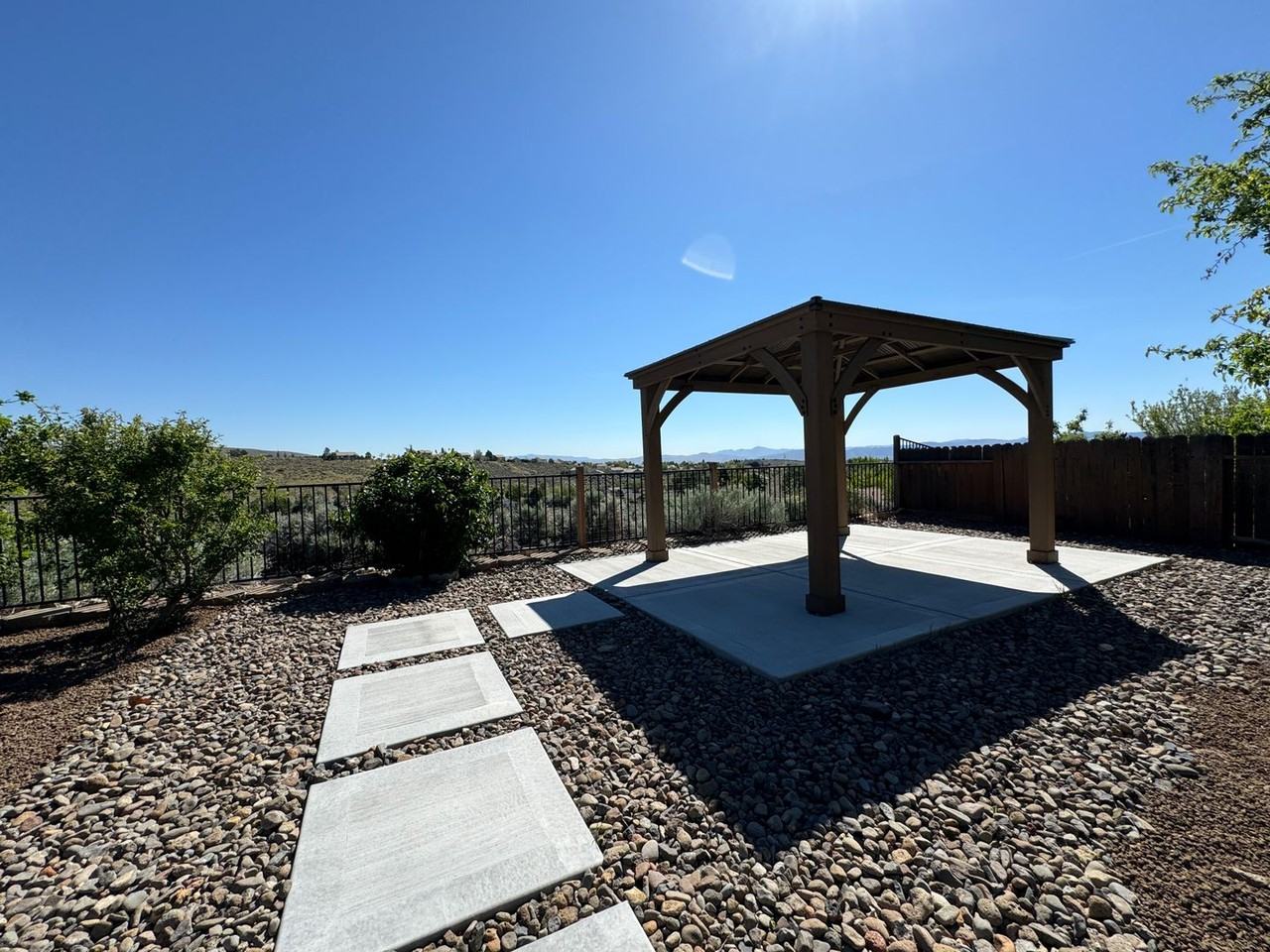 1670 Saturno Heights Dr - Photo 5 of 15