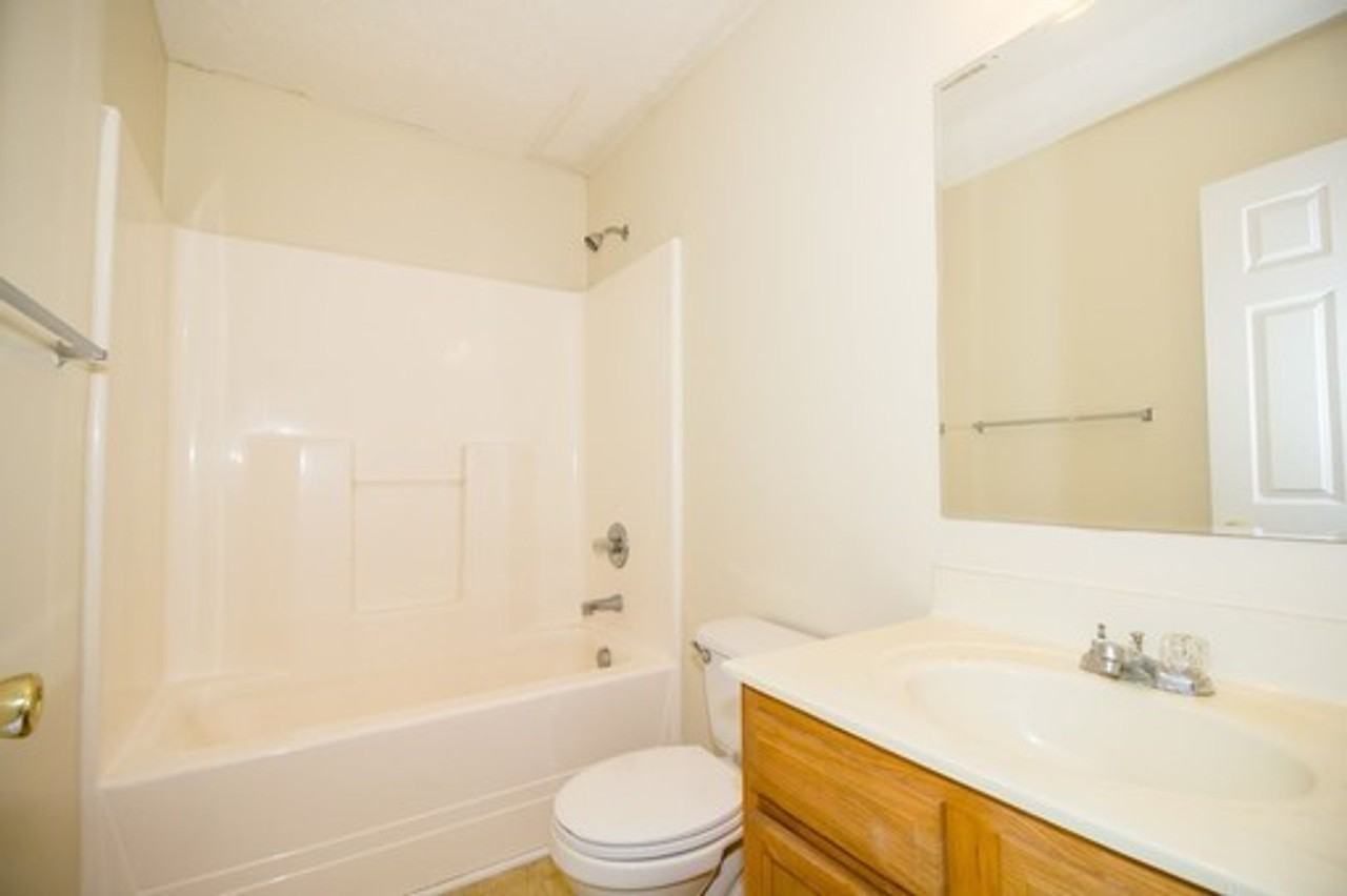 1427/1429 Creekside - Photo 3 of 8