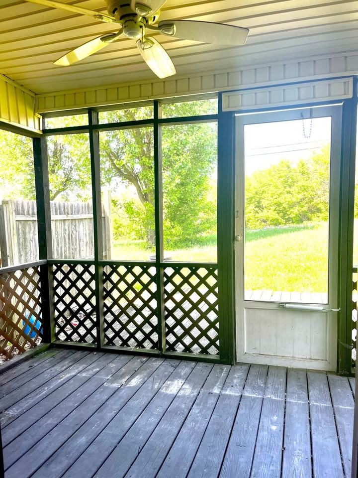 720/730 Country Club Ct - Photo 3 of 3
