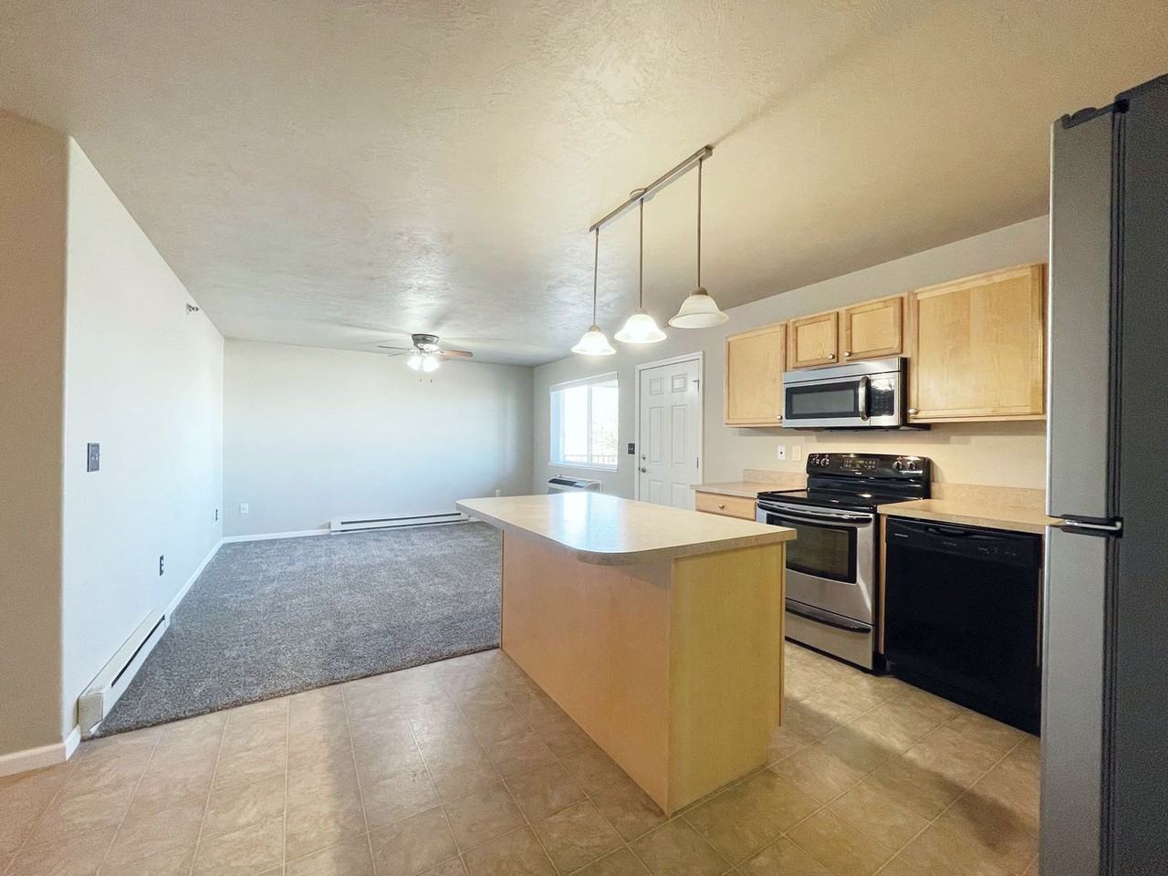 Green Square Apartments - Photo 2 of 20