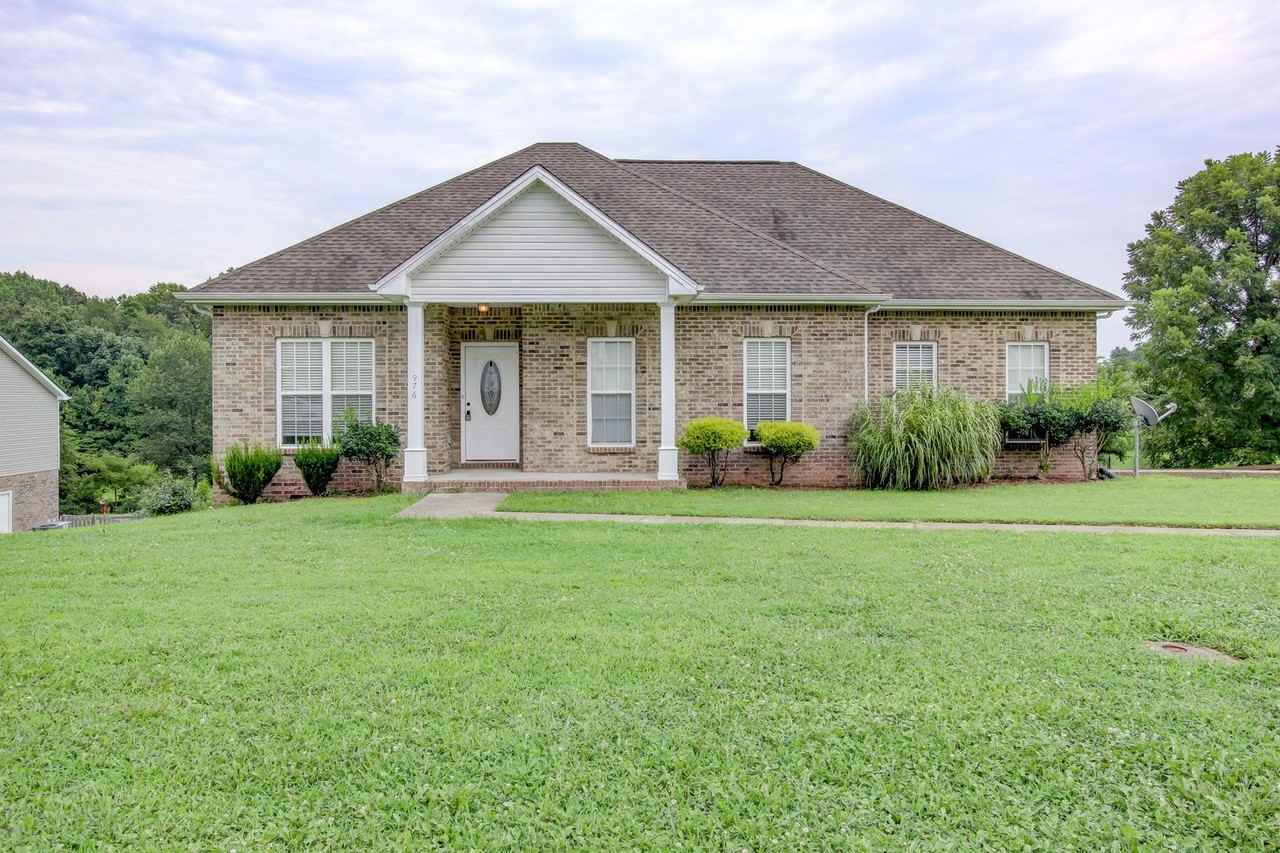 976 Ernest Stewart Dr - Photo 2 of 50