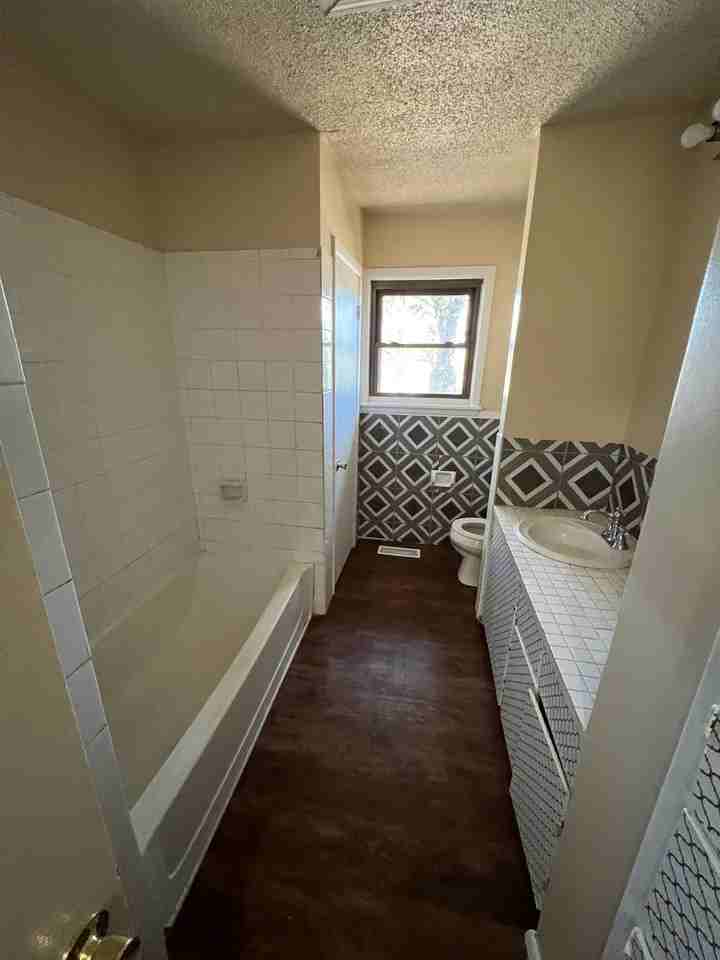 110 Vista Hills Blvd - Photo 3 of 9