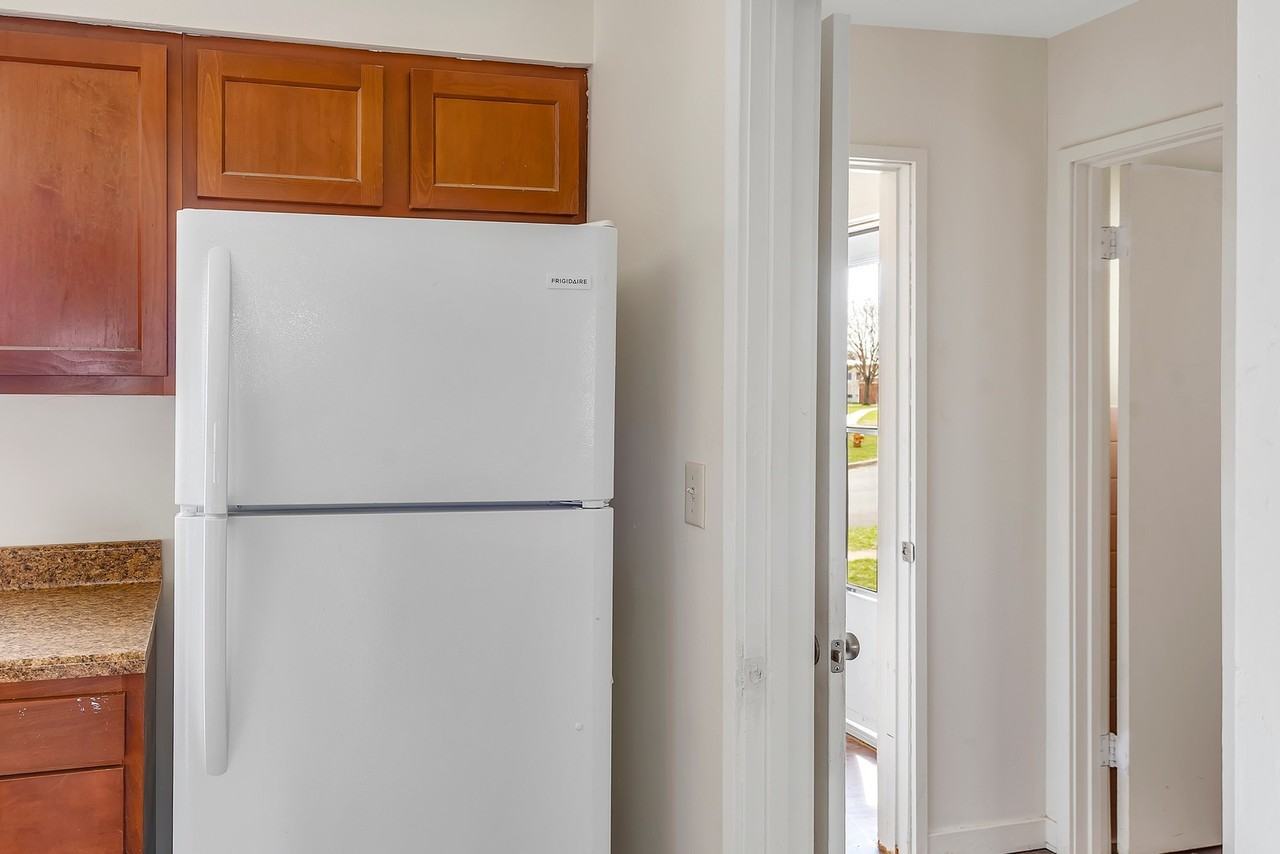 Barberry Townhouses (EMK LLC) - Photo 6 of 27